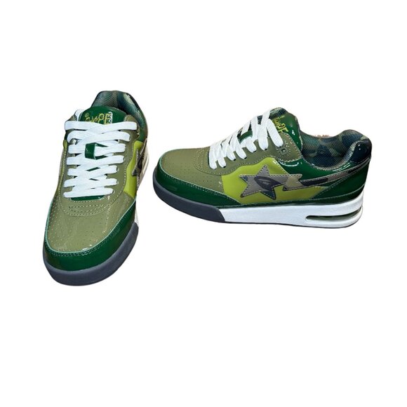 BAPE NEW - A Bathing Ape Road STA Patent Sneaker Green NWT Sz 7M/9W - Picture 2 of 12